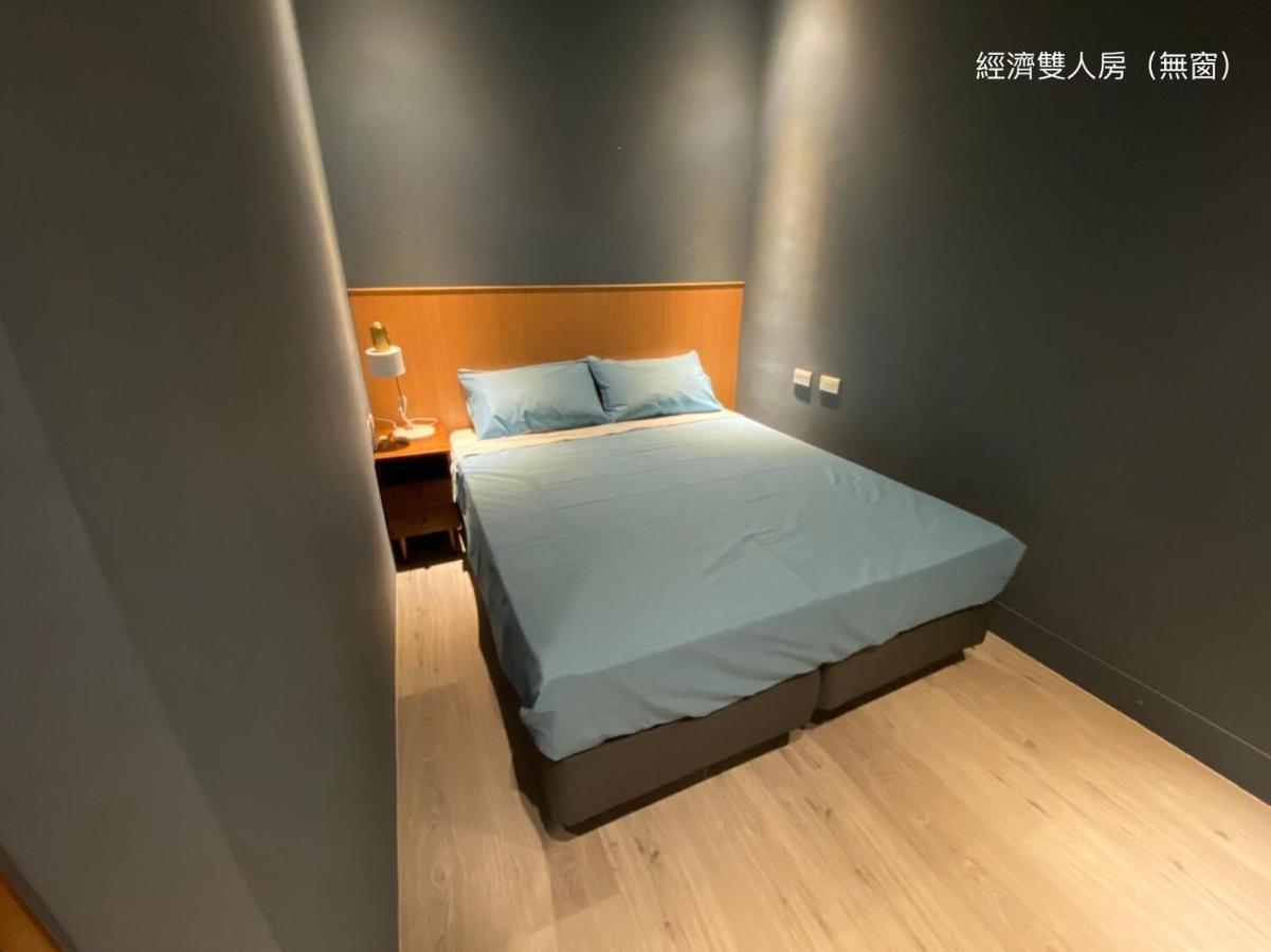 良文旅2館ryou Hotel Vintage - II Тайнан Екстериор снимка