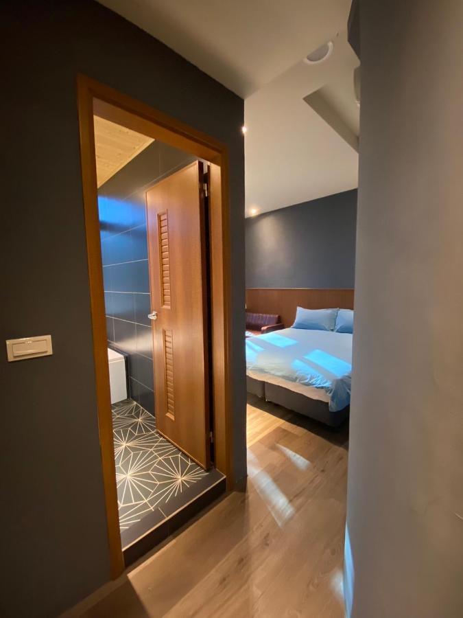 良文旅2館ryou Hotel Vintage - II Тайнан Екстериор снимка