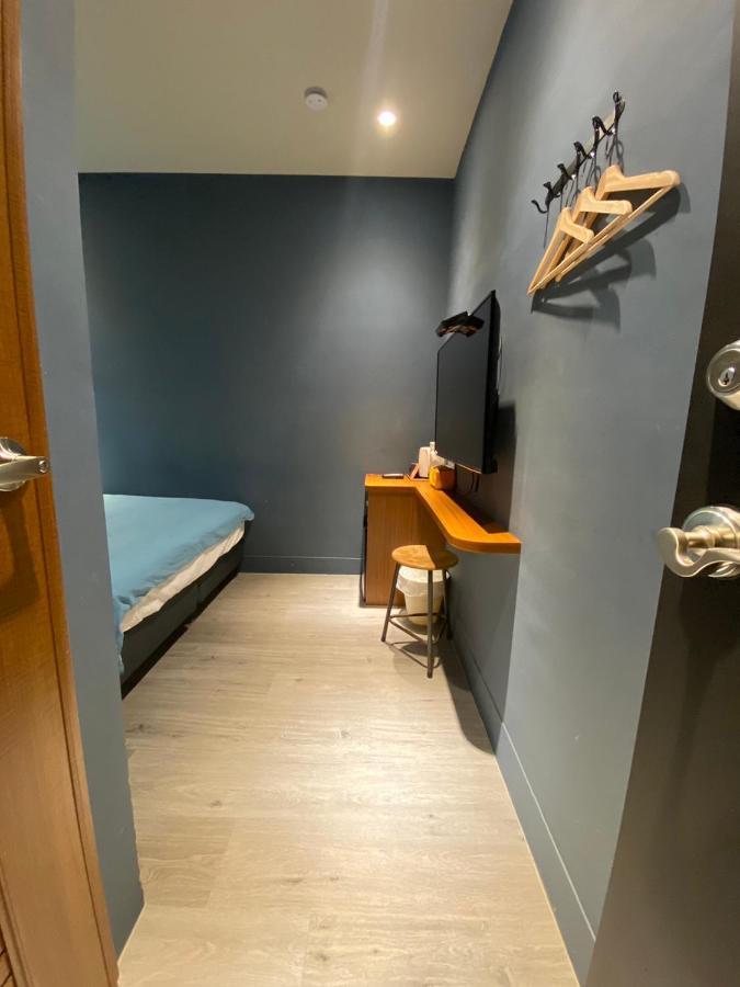良文旅2館ryou Hotel Vintage - II Тайнан Екстериор снимка