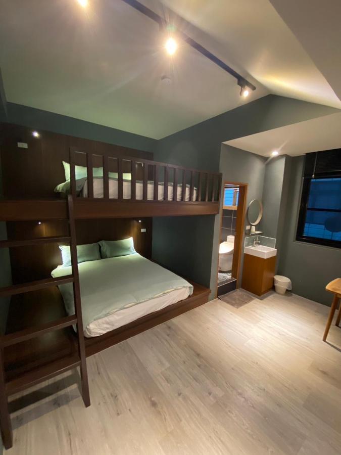 良文旅2館ryou Hotel Vintage - II Тайнан Екстериор снимка