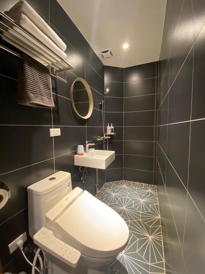 良文旅2館ryou Hotel Vintage - II Тайнан Екстериор снимка